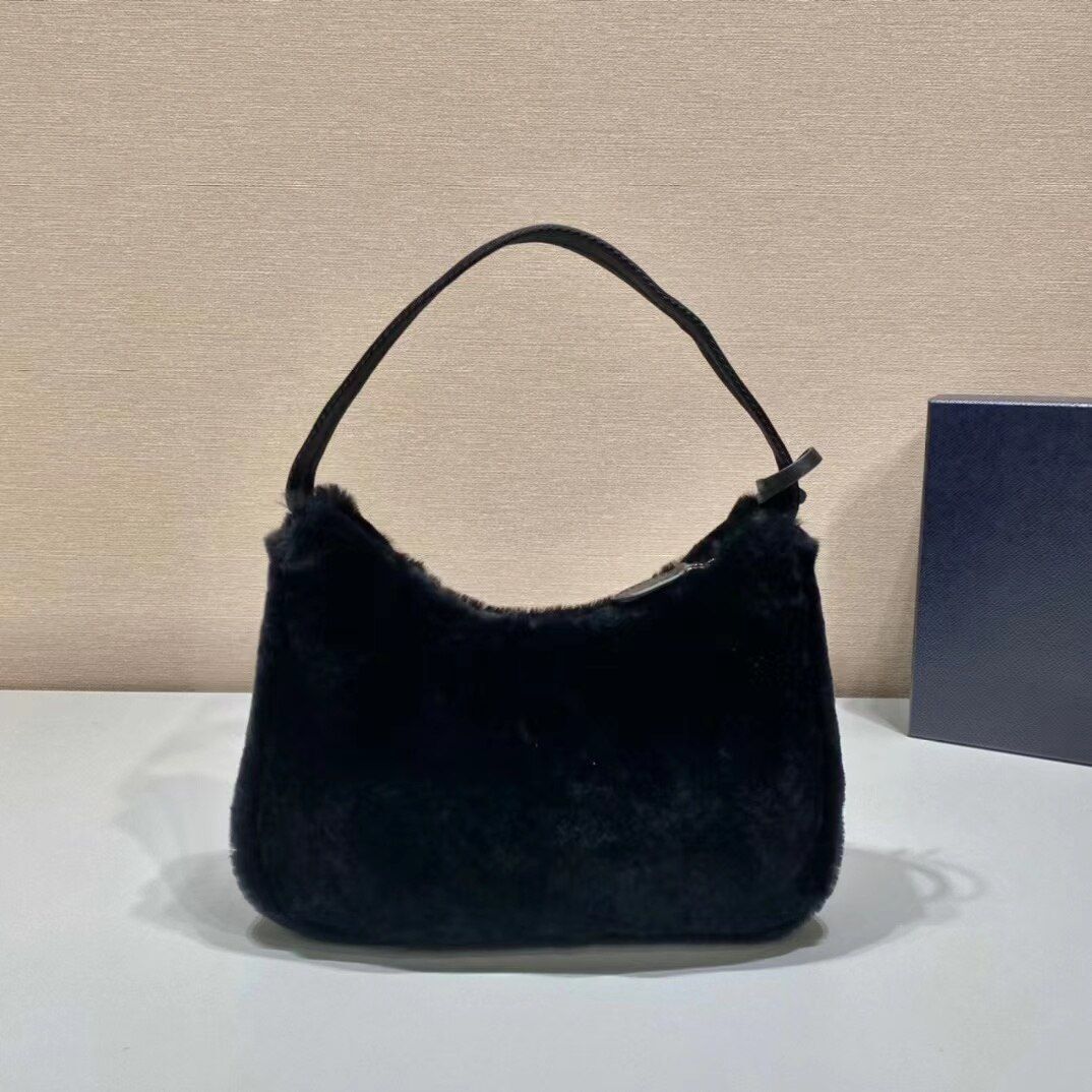 Fashionable Cashmere Underarm Shoulder Bag Versatile Nylon Shell Shape Purse 1PC