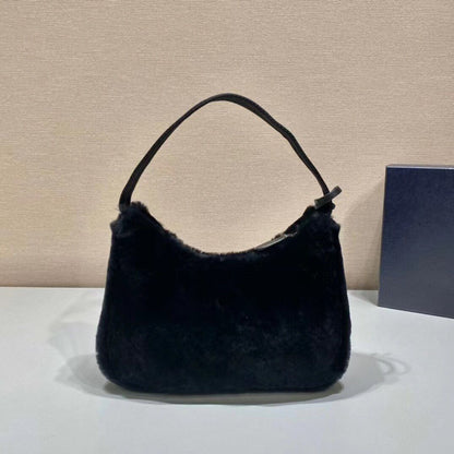 Fashionable Cashmere Underarm Shoulder Bag Versatile Nylon Shell Shape Purse 1PC