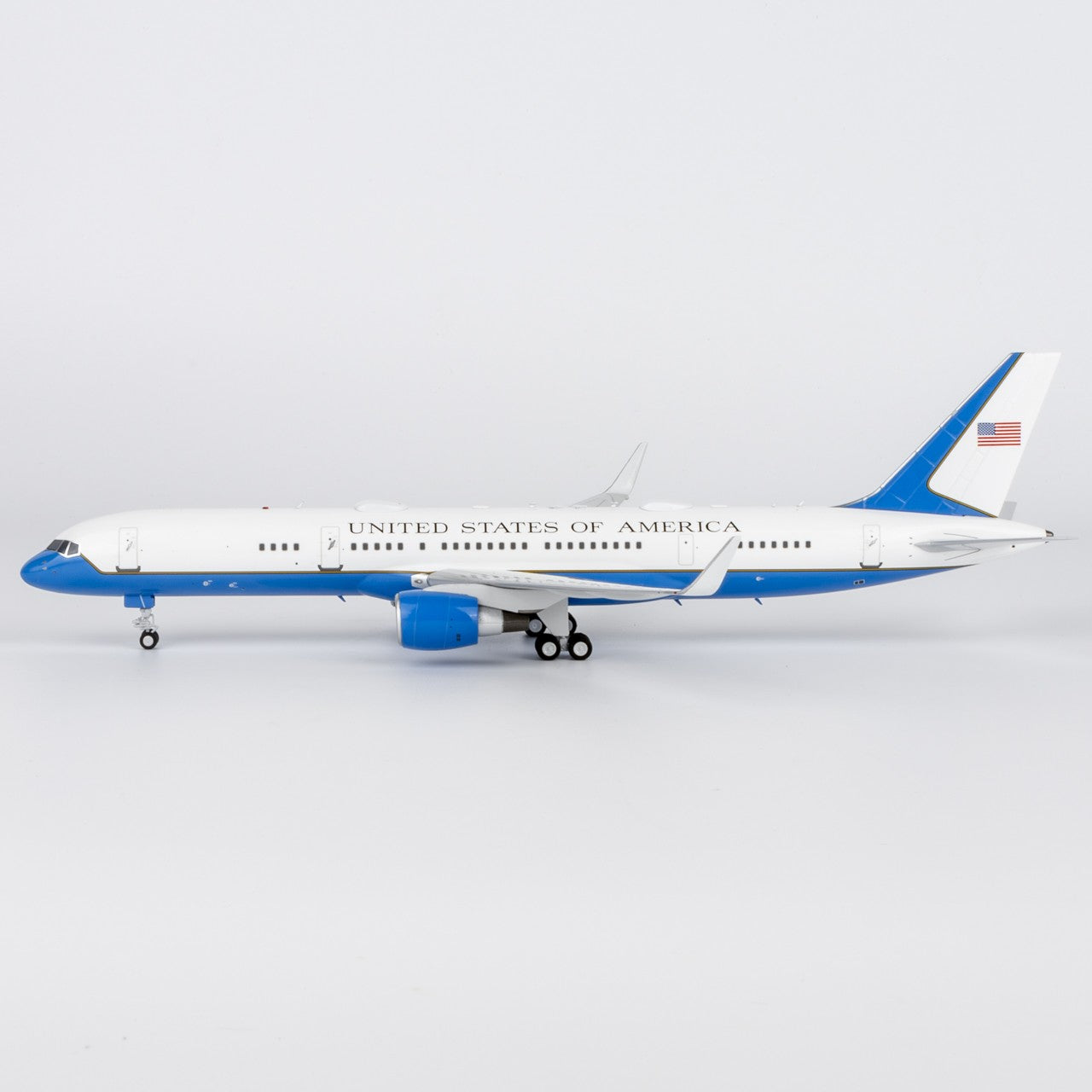 1:200 NGmodels USAF Boeing 757-200 C-32A Passenger Airplane Diecast Plane Model