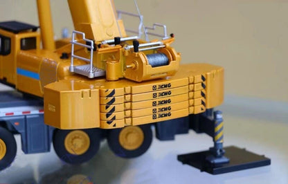 1:50 XCMG XCA230 All Terrain Crane Construction Machine Equipment Diecast Model