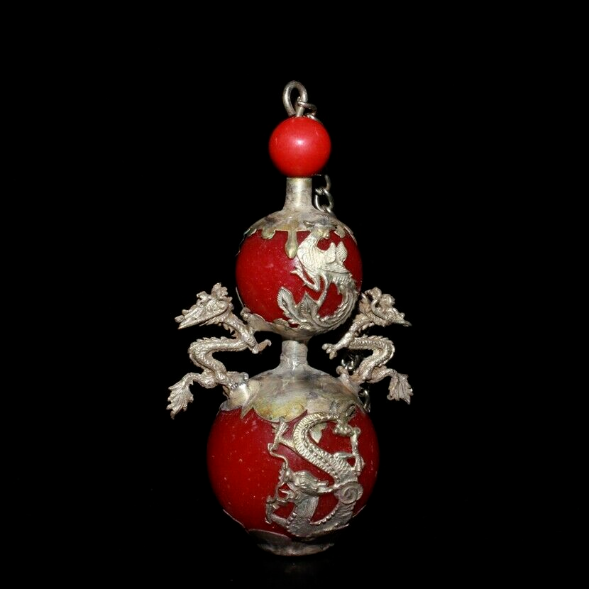 Chinese Old tibet silver inlay red turquoise handwork gourd snuff bottle