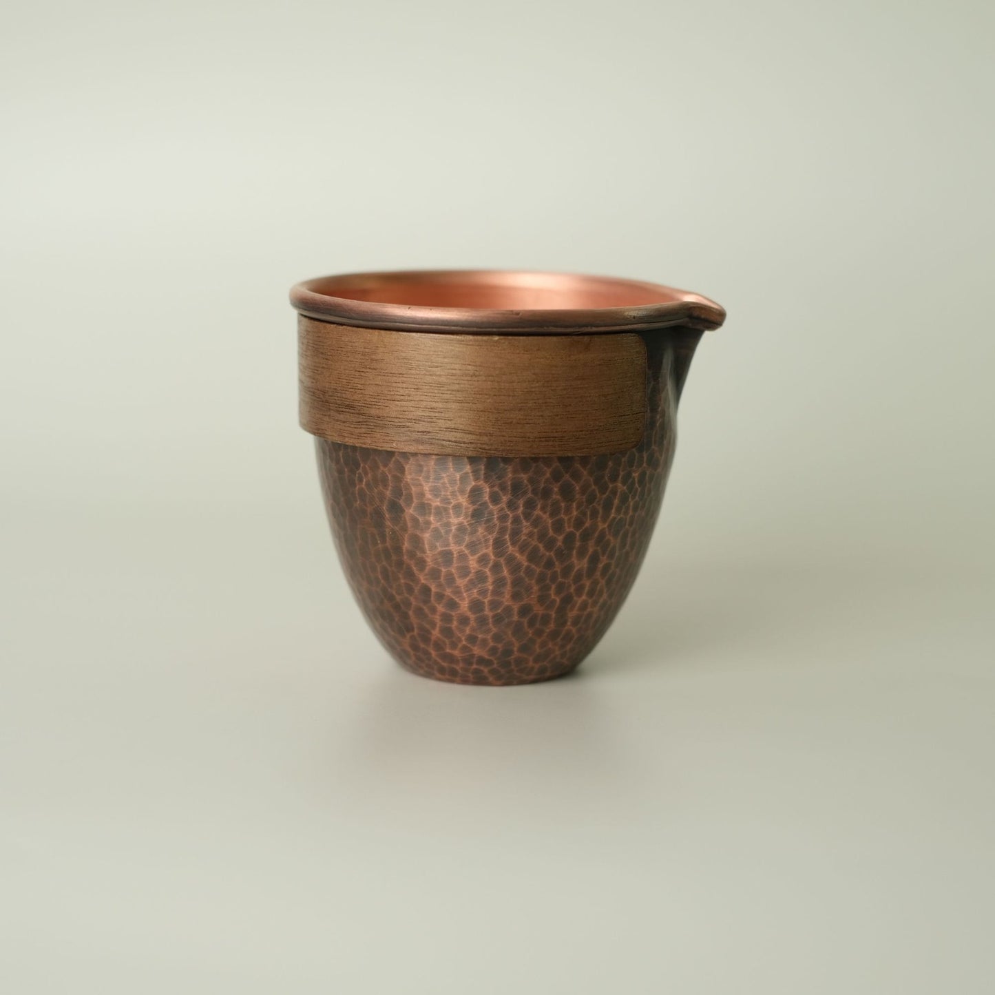 Hand Hammered Pure Copper Gongdao Cup 300ml Insulated Wood Sleeve Tea Pitcher