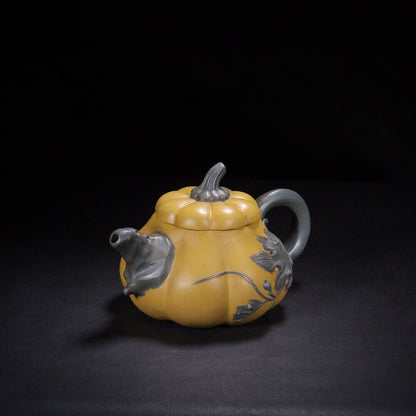 Chinese Yixing Zisha Clay Handmade Exquisite Teapot（南瓜 底款：蒋蓉）