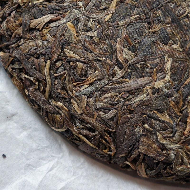 357g 2014 Menghai Chun Xiao HAIWAN Old Comrade Puerh Tea Cake Raw Pu'er