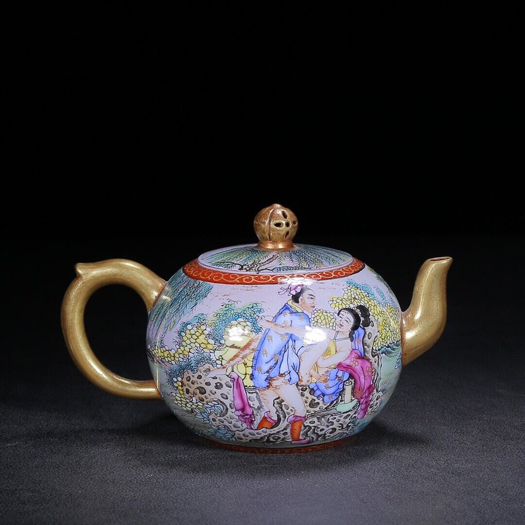 Chinese Yixing Zisha Clay Handmade Exquisite Teapot （一粒珠（珐琅彩描金）春宫图 底款：康熙御制）