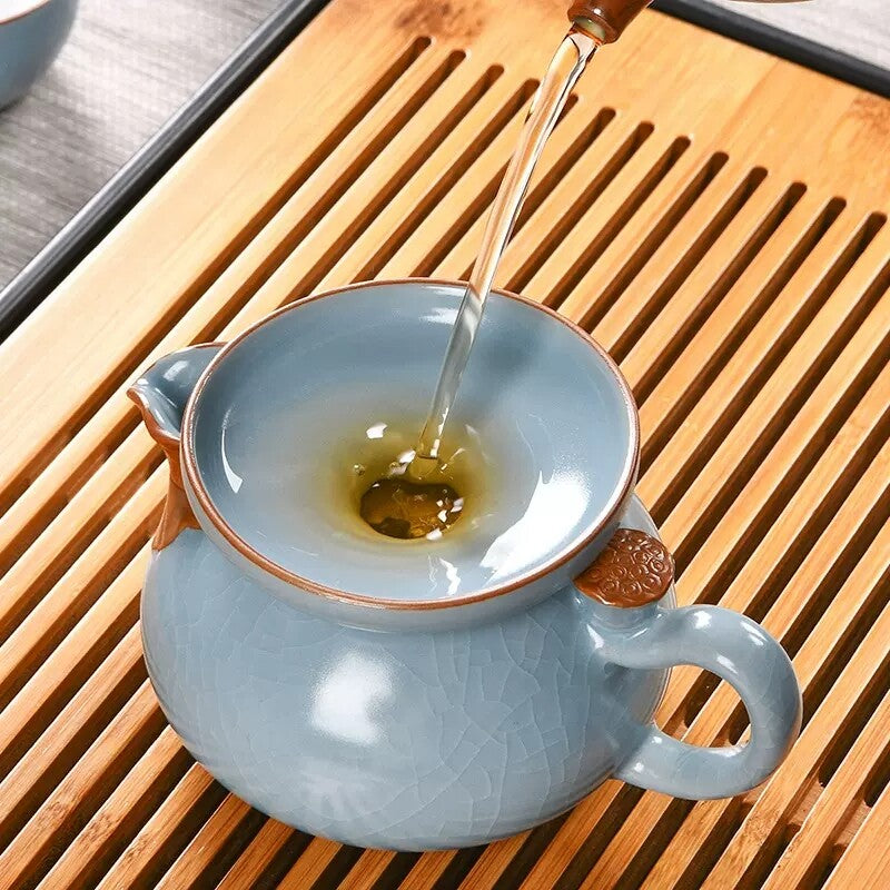 Tea Strainer Filter Net Deer Statue Holder Tea Pet Crackle Glaze Porcelain New