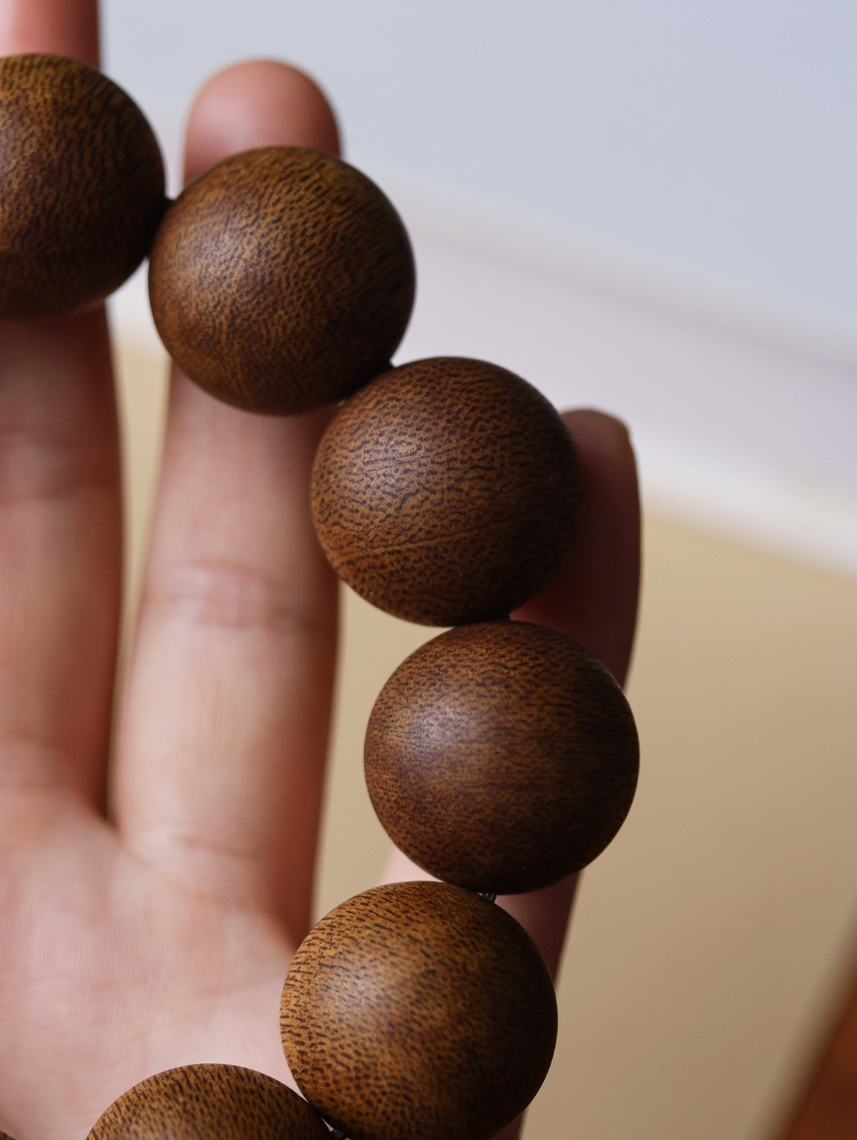 20mm Chinese Natural Eaglewood Handmade Exquisite Bracelets 31307
