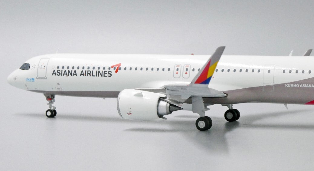 1:200 JC Wings Asiana Airlines AIRBUS A321Neo Airplane Diecast Aircraft Model