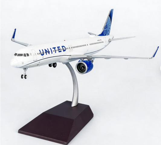 1:200 Geminijets United Airlines Airbus A321neo N14502 Airplane Diecast Model
