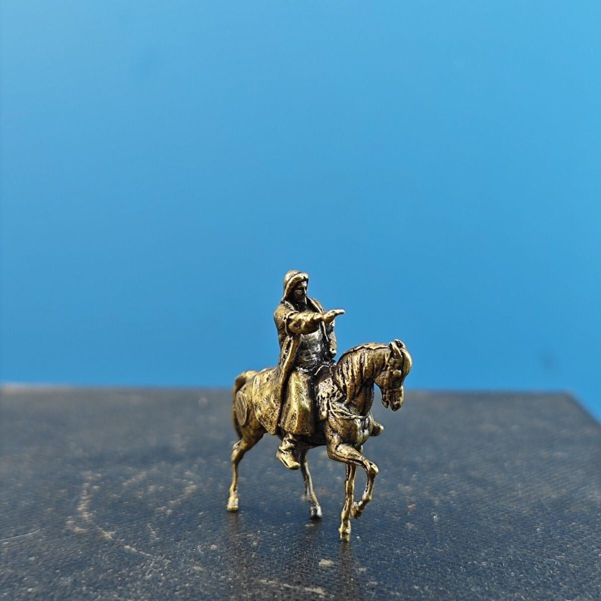 1.1 inch Solid Brass Vintage Genghis Khan Small Statue Rockery Bonsai Ornaments