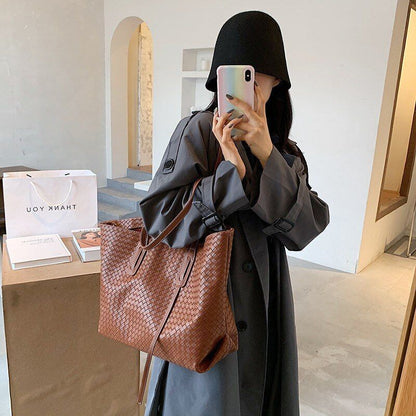 Woven Shoulder Bag Large Tote Bag Luxury Handbag Fashion Underarm Bag Polyester