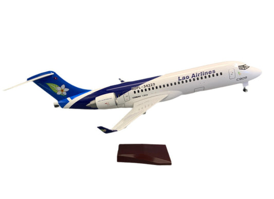 47CM 1:70 Lao Airlines COMAC C909 Passenger Airplane Landing Gears Resin Model