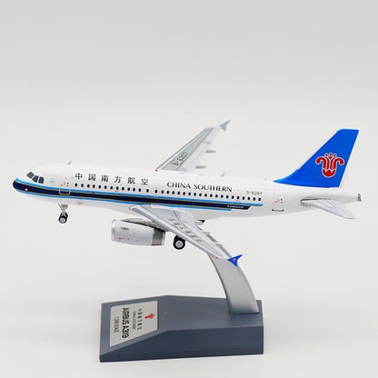 Inflight CHINA SOUTHERN AIRLINES AIRBUS A319 B-6207 1/200 diecast model aircraft