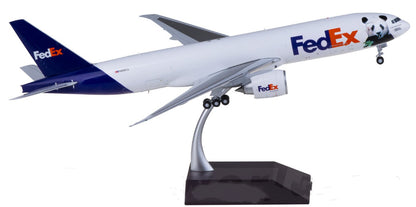 1:200 GeminiJets FedEx Panda Boeing 777-200LRF Airplane Diecast Model