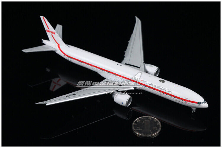 1:400 JC Wings Garuda INDONESIA BOEING 777-300ER Plane Flap Down Diecast Model