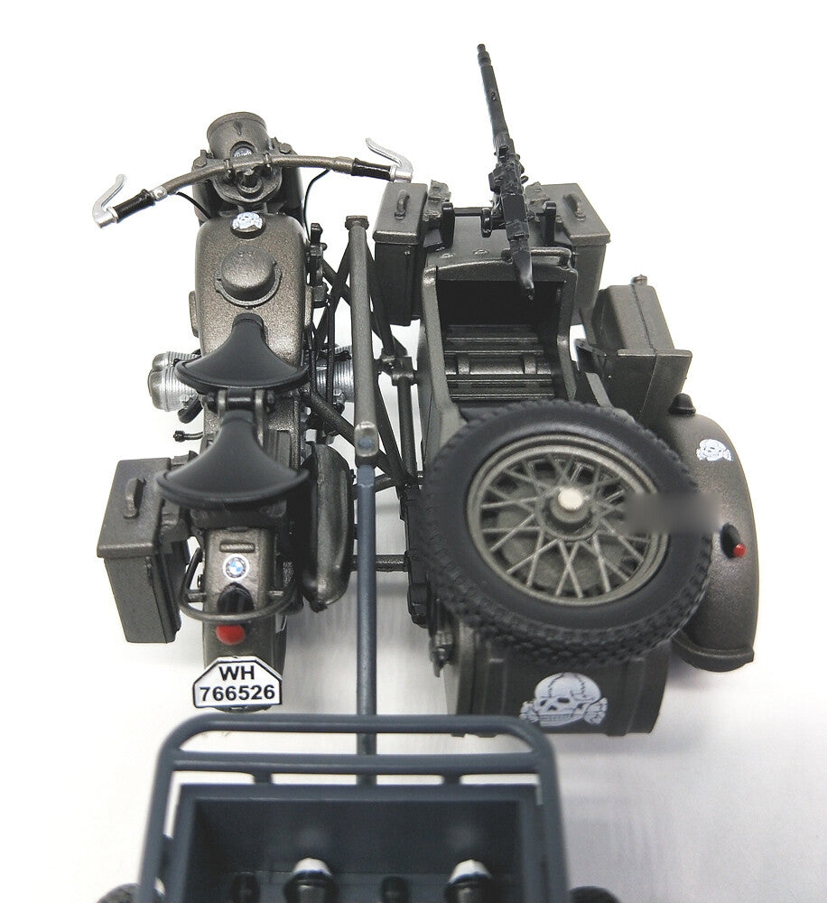 GERMAN SS18-BMW R75 Panzerfaust 30 1/24 Motorcycle model finished ATLAS