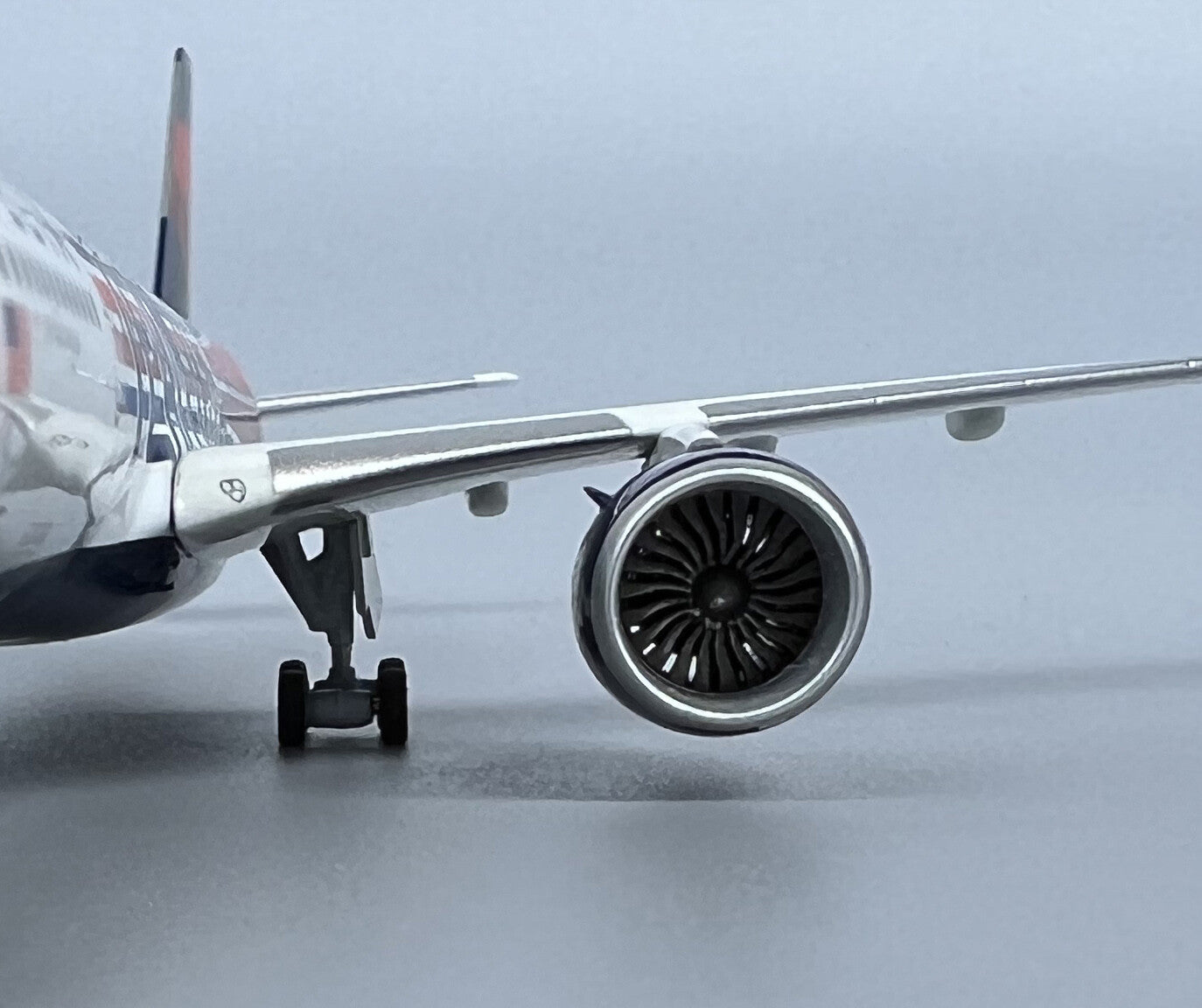 1:400 NG Model DELTA AIRBUS A350-900 Passenger Airplane Diecast Aircraft Model