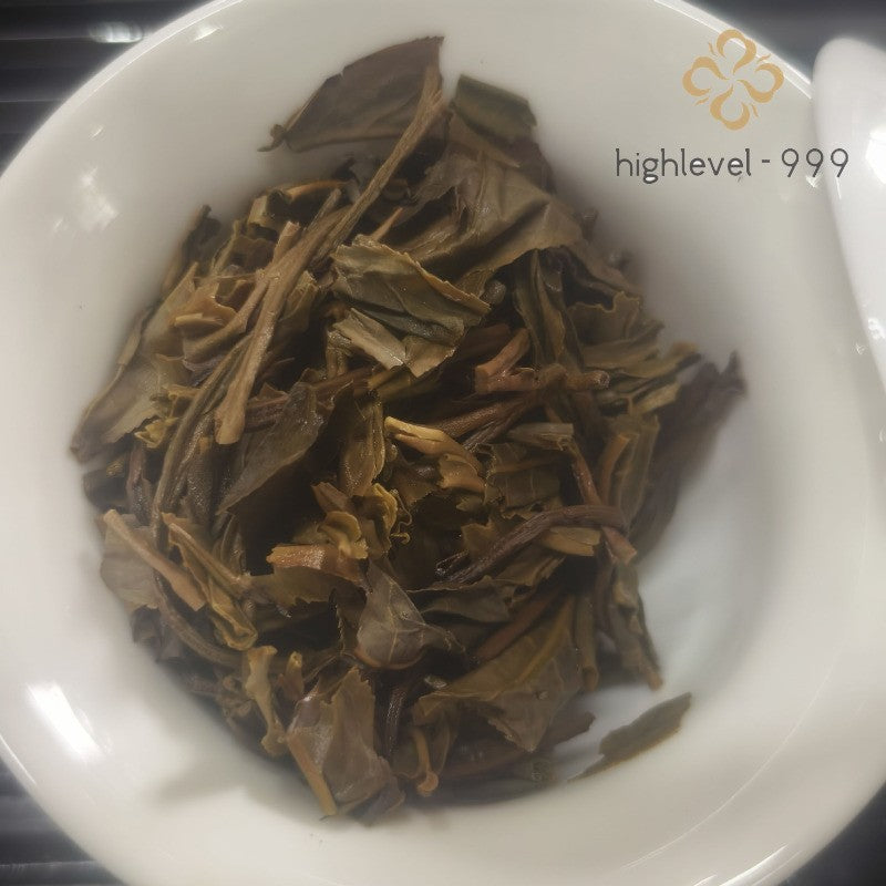 357g Raw Pu'er Yunnan Laobanzhang Old Tree 18 Year Qizi Compressed Tea Cake