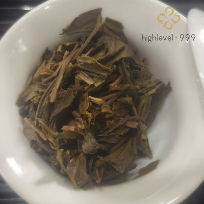 357g Raw Pu'er Yunnan Laobanzhang Old Tree 18 Year Qizi Compressed Tea Cake