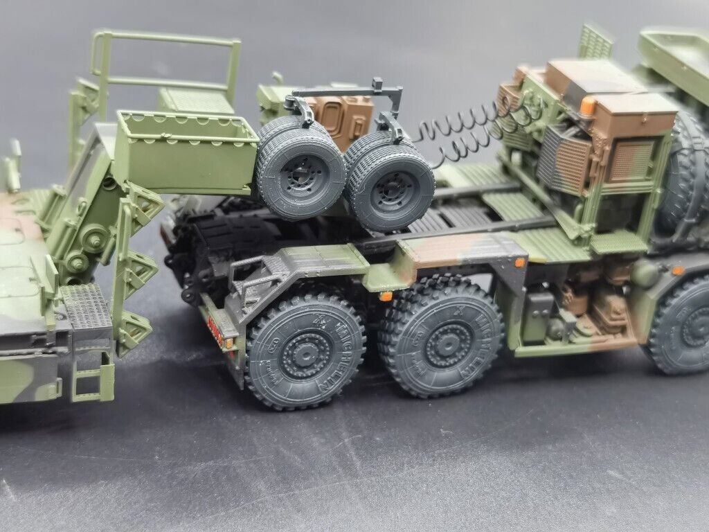 1/72 Scale German Mammut Tractor Trailer NATO Camouflage Finished Static Model