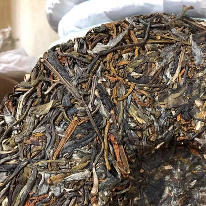 Ding Chun Yuan Wild Jingmai Pangxie Jiao Feet of Crab Pu-erh Tea 2019 357g Raw