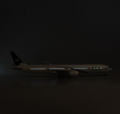 47CM PIA Pakistan BOEING 777-300ER Airplane Led Sound Light Resin Aircraft Model