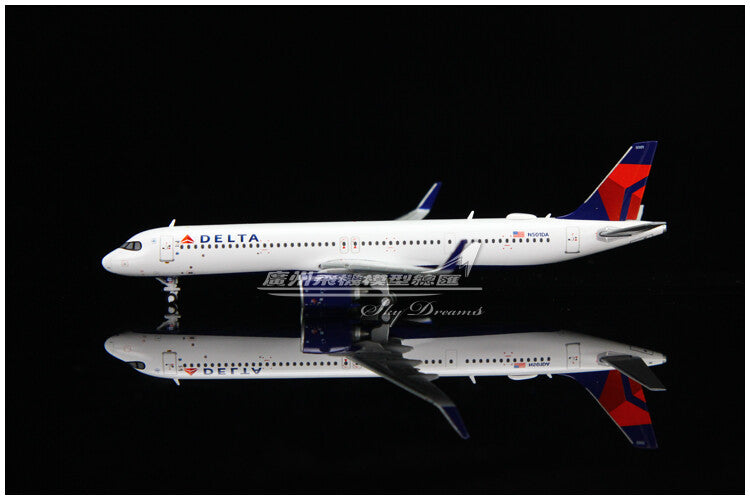 1:400 GeminiJets DELTA BOEING A321neo Airplane Diecast Plane Aircraft Model