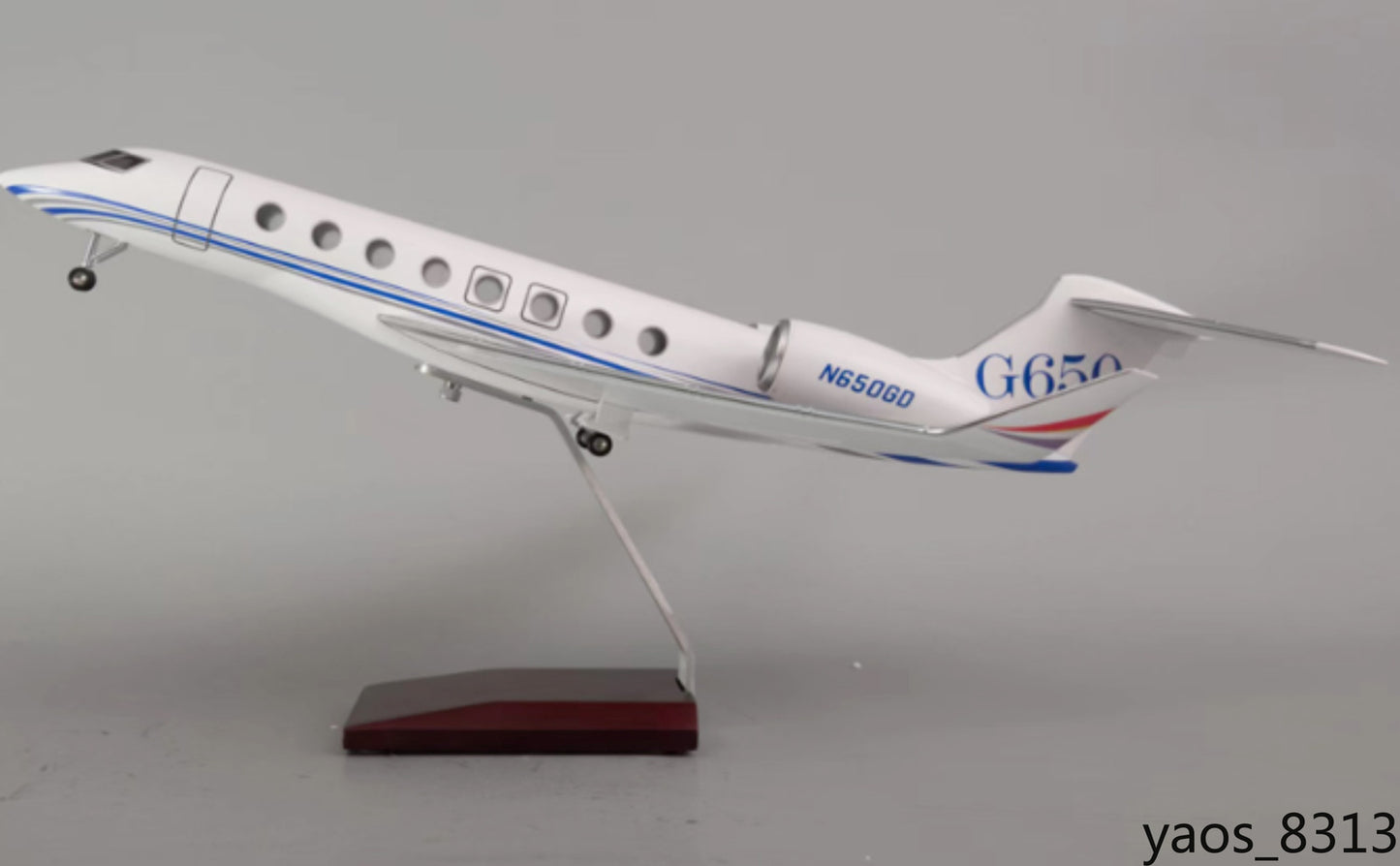 1/70 Gulfstream G650ER LED Light Painted Private Jet Model with Landing Gear