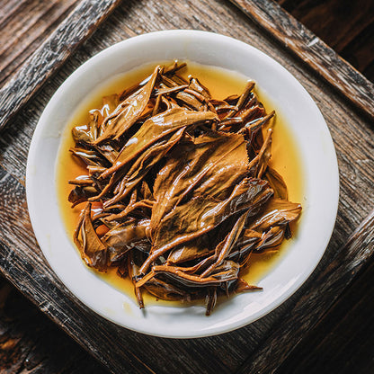 Authentic Fengqing Classic 58 Yunnan Dian Hong Tea with Orange Red Soup Colour