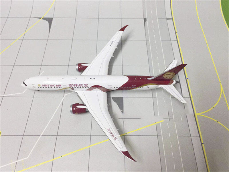 JC Wings JUNEYAO AIR for Boeing 787-9 B-207N Flaps down 1/400 plane Pre-builded