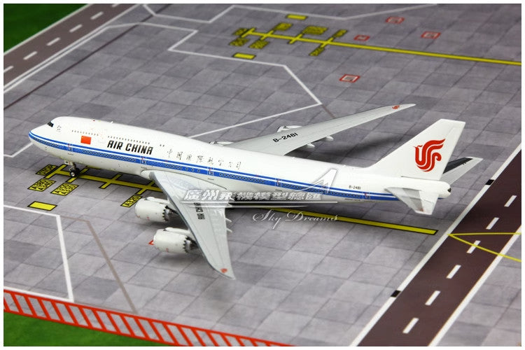 1:400 Phoenix AIR CHINA BOEING 747-8i Passenger Aircraft Diecast Airplane Model