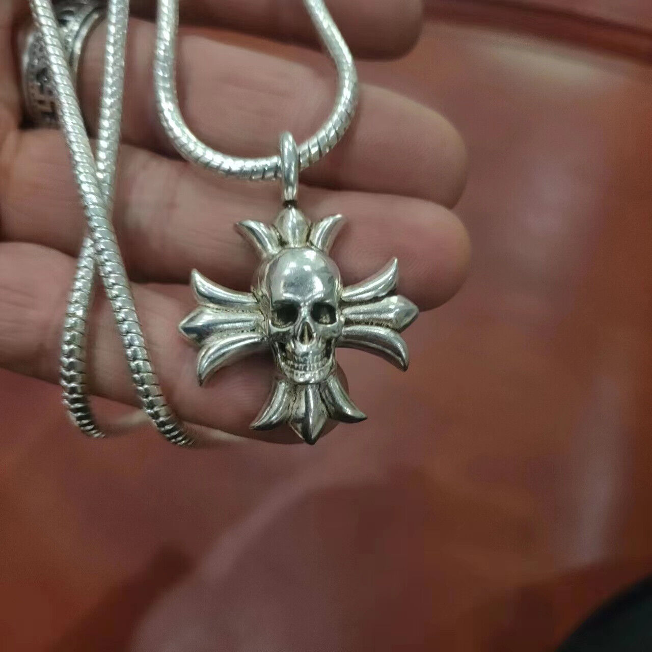 Cool Chinese Old Tibetan Silver Hand Carving necklace pendant Collect