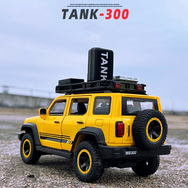 1:24 Diecast Model Car Tank 300 Jeeps Toy Off-road Vehicle Collection Kids Gift