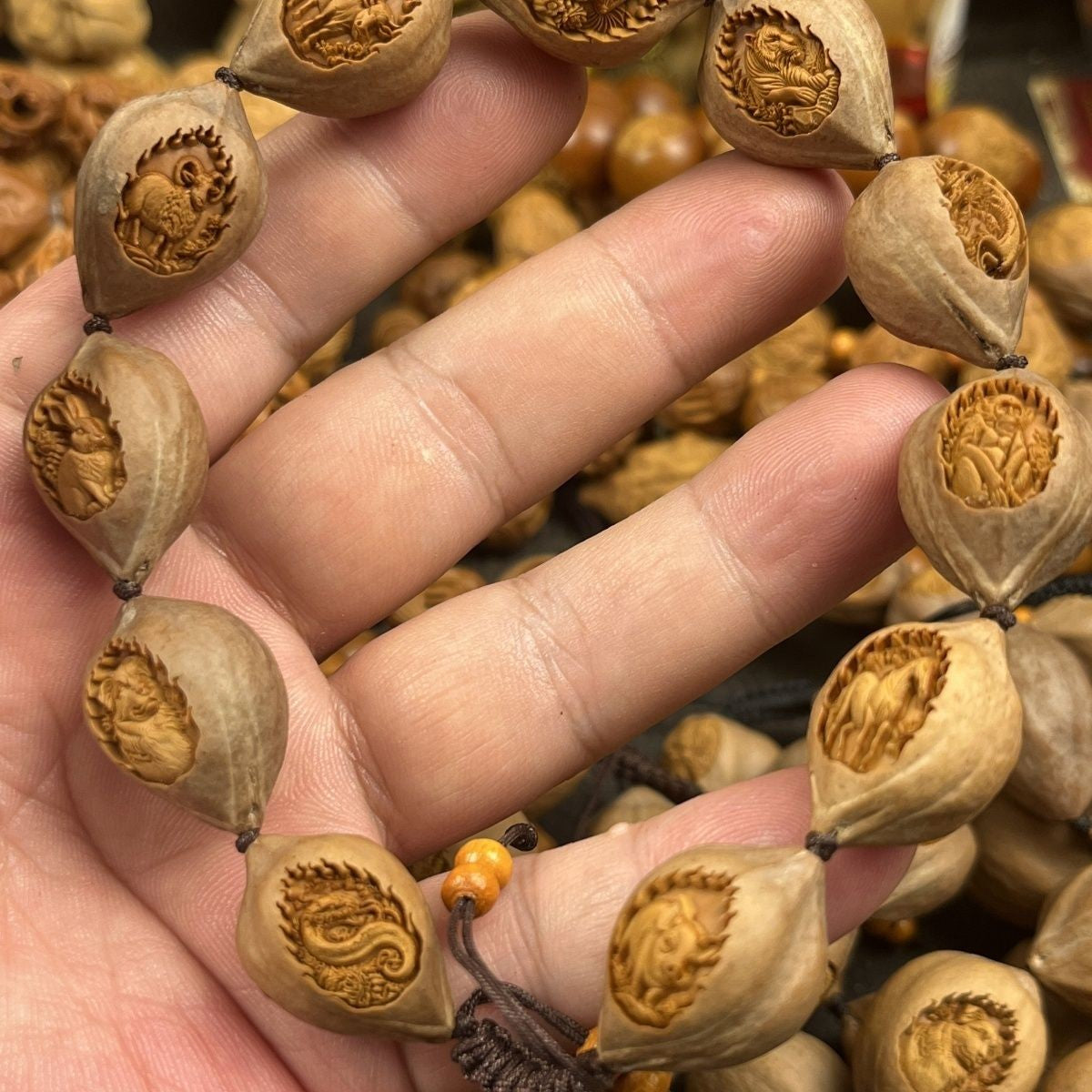 Olive Nut Natural Skin Handmade 12 Zodiac Animals Bracelet Wenwan Jewelry