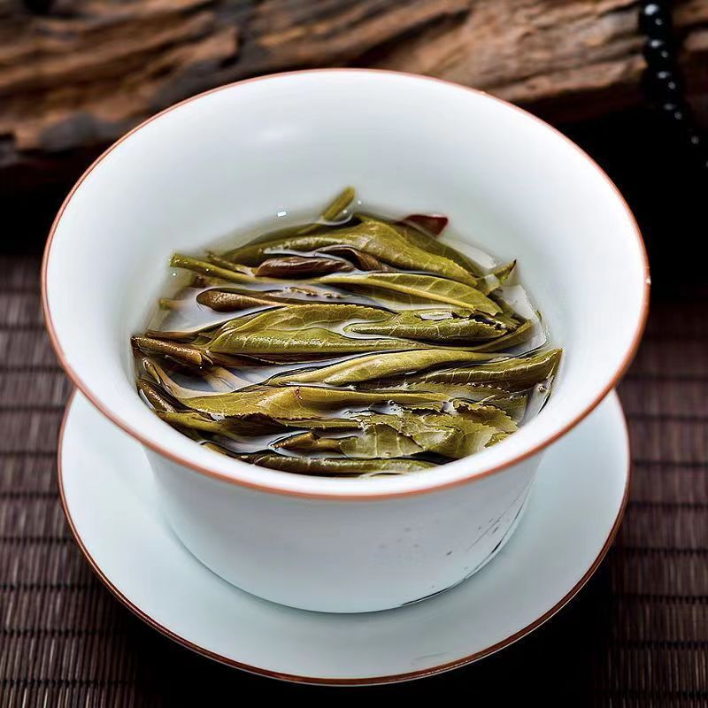 357g Yunnan Green Tea Pu'er Menghai Qizi Old Tree Raw Puerh Tea Cake