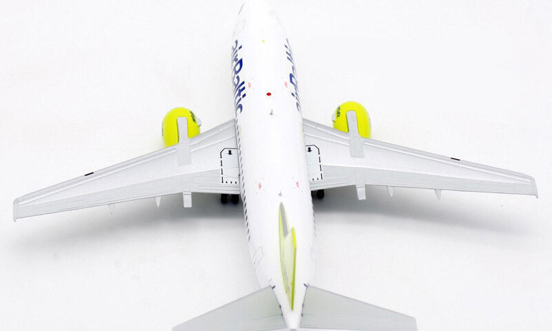 JC Wings airBaltic For Boeing B737-500 YL-BBD 1/200 Aircraft Pre-built Model