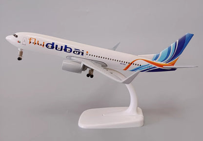 20CM Flydubai BOEING 737-800 Passenger Aircraft Plane Diecast Airplane Model