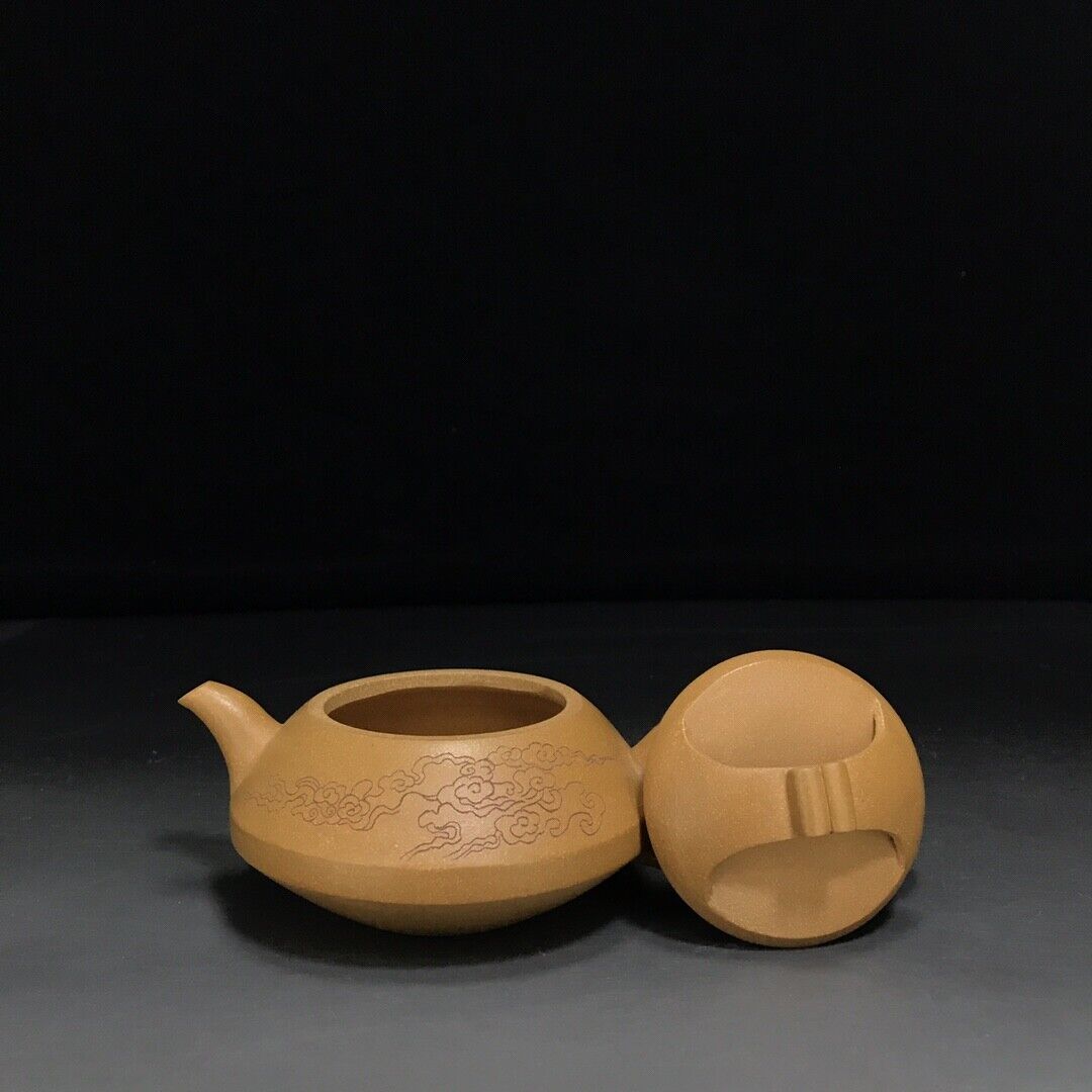 Chinese Yixing Zisha Clay Handmade Exquisite Teapot （一帆风顺 底款：尹振庭）