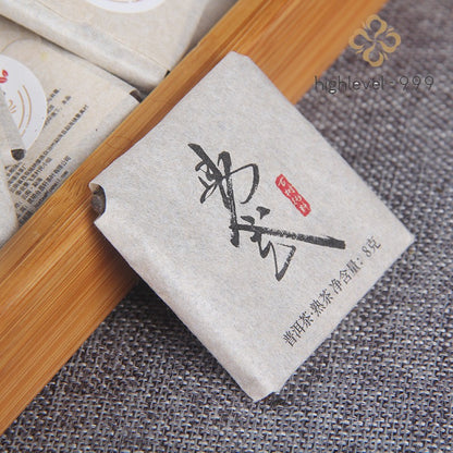 500g Ripe Pu'er Tea Yunnan Yiwu Ancient Tree Thin Square Slice Aged Leaf Tea