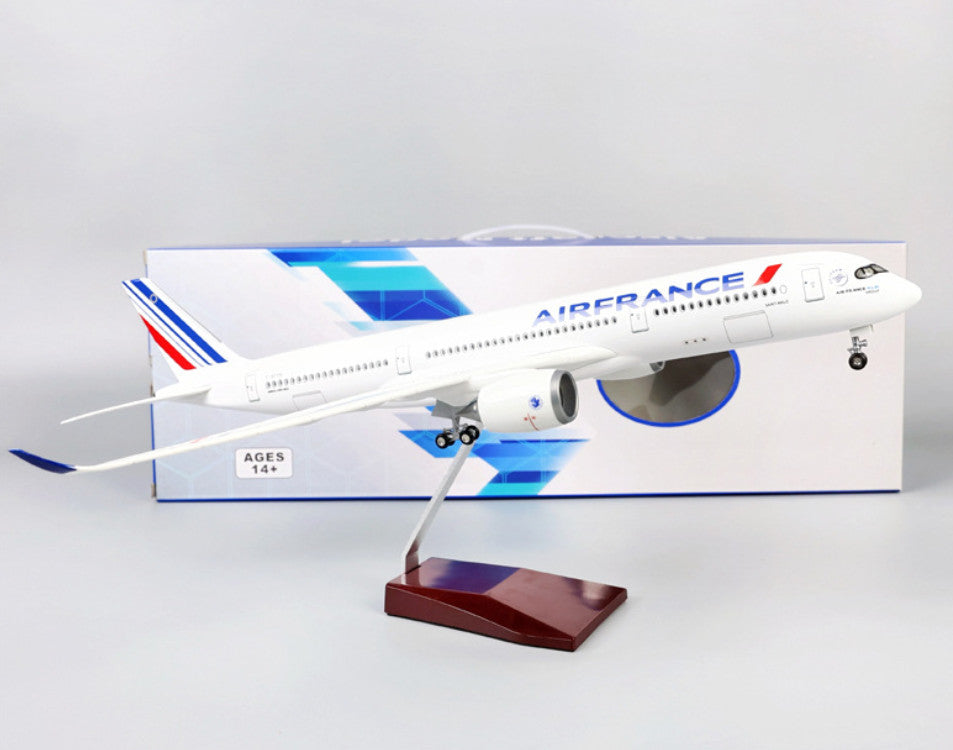 1:140 47CM AIR FRANCE AIRBUS A350 Passenger Airplane Landing Gear Resin Model