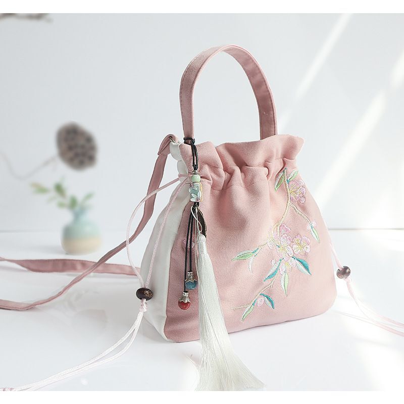 Embroidered Shoulder Bag Flower Bunch Mouth Tassel Exquisite Handbag Polyester