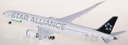 1:200 34CM Hogan EVA AIR STAR ALLIANCE BOEING 787-10 Airplane ABS Plastic Model