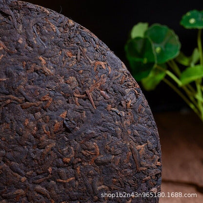 Old Tree Round Tea Yunnan Pu'er Tea 357g Cake Tea Old Tree Tea Fermentation