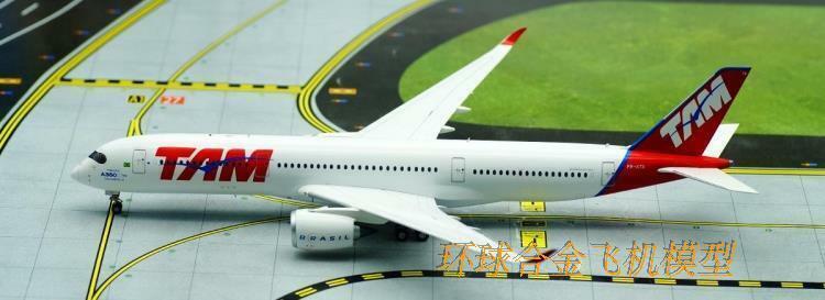 1:200 33CM JC WINGS TAM AIRBUS A350-900 Passenger Airplane Diecast Plane Model