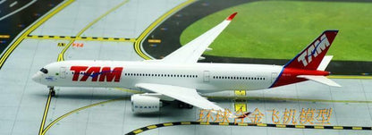 1:200 33CM JC WINGS TAM AIRBUS A350-900 Passenger Airplane Diecast Plane Model