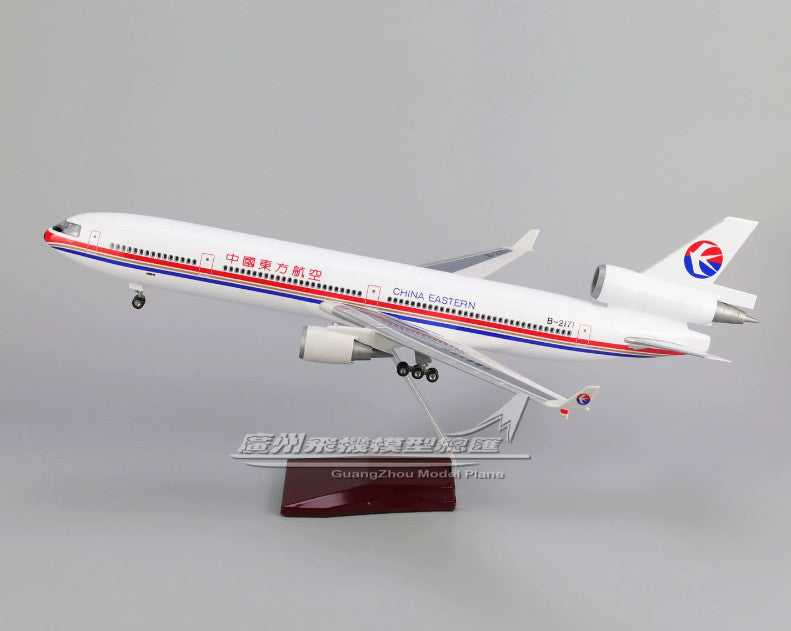 47CM 1:130 CHINA EASTERN McDonnell Douglas MD-11 Plane Landing Gear Resin Model