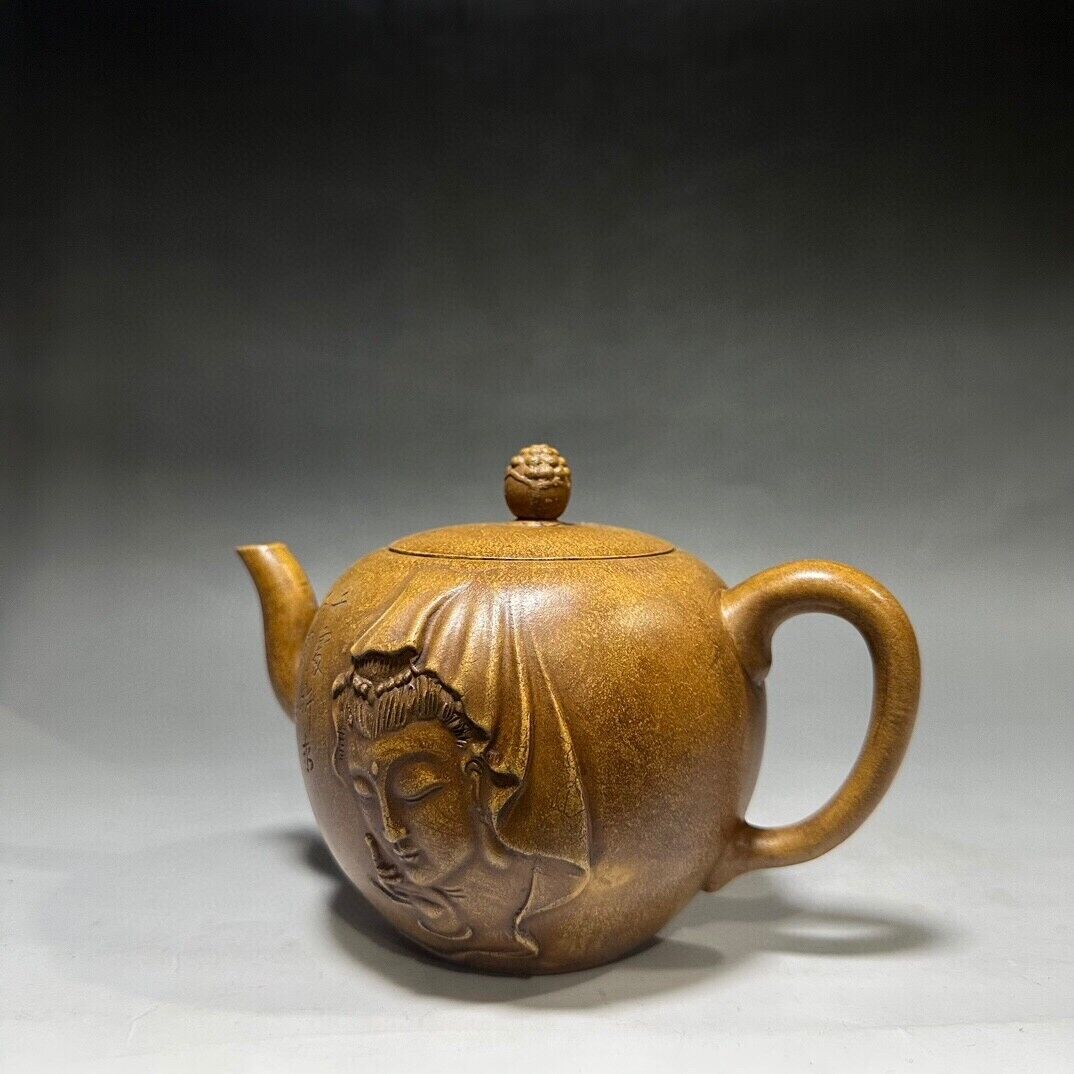 Chinese Yixing Zisha Clay Handmade Exquisite Teapot（佛语禅心 底款：周桂珍）