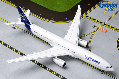 GeminiJets LUFTHANSA AIRBUS A330-300 D-AIKO 1/400 diecast plane model aircraft