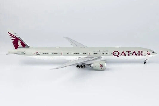 1:400 NG Model QATAR BOEING 777-300ER Passenger Airplane Diecast Aircraft Model