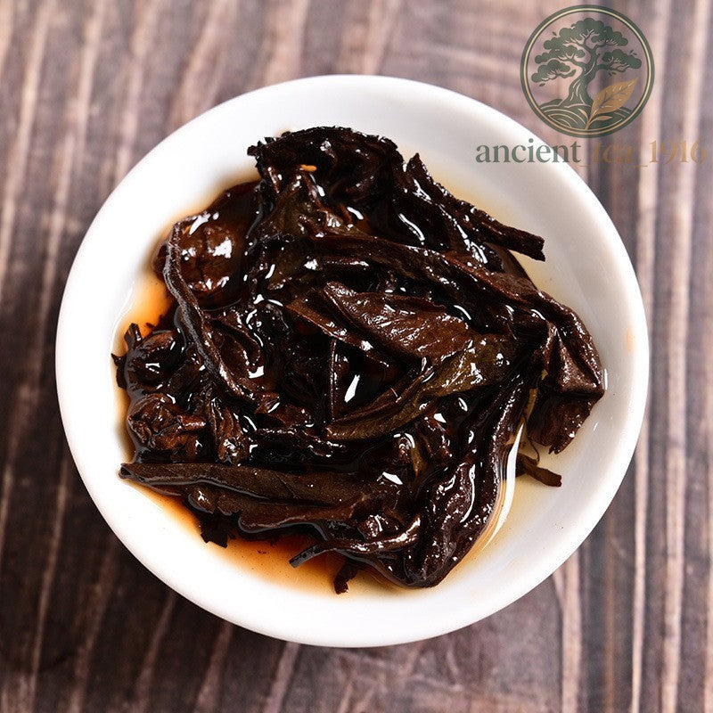 357g Ripe Pu'er Tea Cake Jingmai Mountain 10‑Year‑Aged Material Aged Aroma